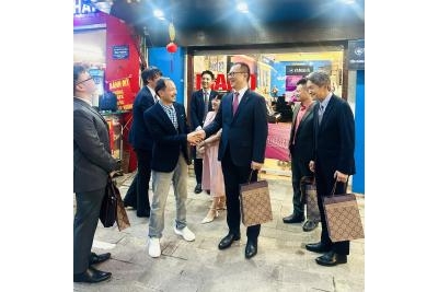 TỔNG GIÁM ĐỐC YAMAHA GHÉ THĂM VÀ CHÚC MỪNG 24 NĂM NGÀY THÀNH LẬP QUÝ THÀNH MUSIC TỔNG GIÁM ĐỐC YAMAHA GHÉ THĂM VÀ CHÚC MỪNG 24 NĂM NGÀY THÀNH LẬP QUÝ THÀNH MUSIC