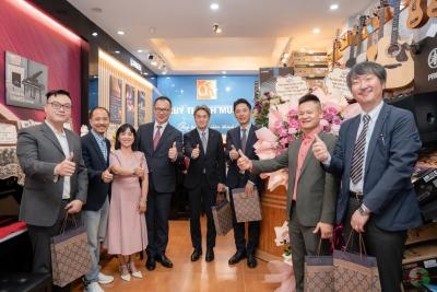 Chuyến Thăm Đặc Biệt của Tổng Giám Đốc Tập đoàn Yamaha Tại Quý Thành Music - Cột Mốc 25 Năm Phát Triển Chuyến Thăm Đặc Biệt của Tổng Giám Đốc Tập đoàn Yamaha Tại Quý Thành Music - Cột Mốc 25 Năm Phát Triển