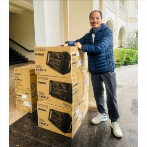 Mixer Analog kèm công suất Yamaha EMX7