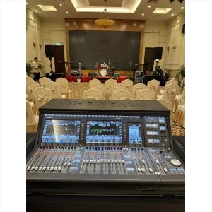 Digital Mixer Yamaha DM7 Digital Mixer Yamaha DM7